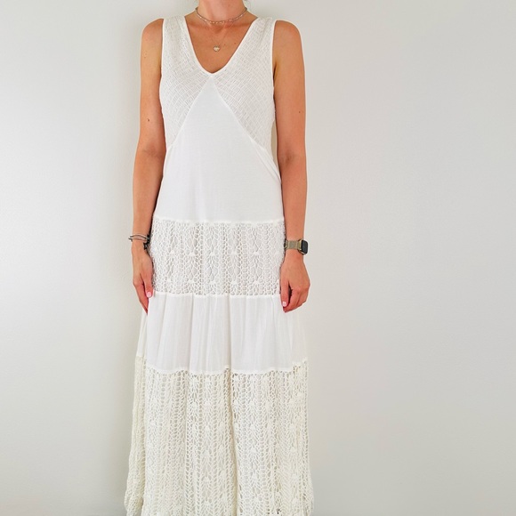 V Christina Maxi crochet sleeveless boho V-neck smocked dress - Picture 7 of 11